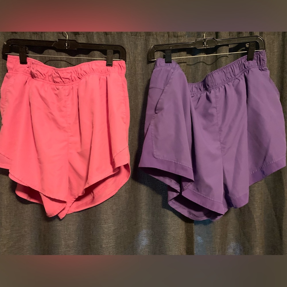 Set of 2 women’s athletic shorts XL